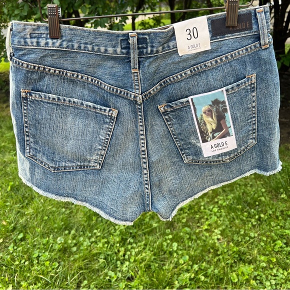 🆕 Agolde Anja High Waist Cut-Off Short | Size 30 | Asheville | A Gold E NEW/NWT - Picture 11 of 17